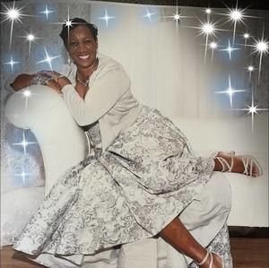 Meet your Posher, Yolanda